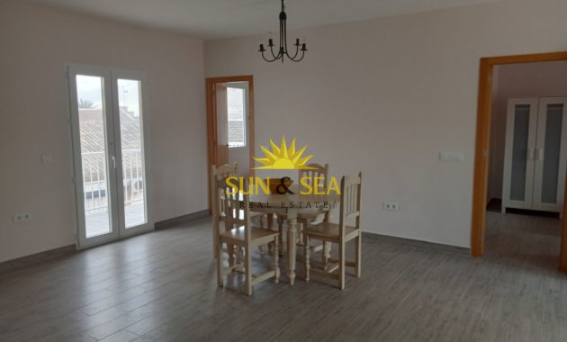 Resale - Apartment - Los Alcázares - Playa la Concha