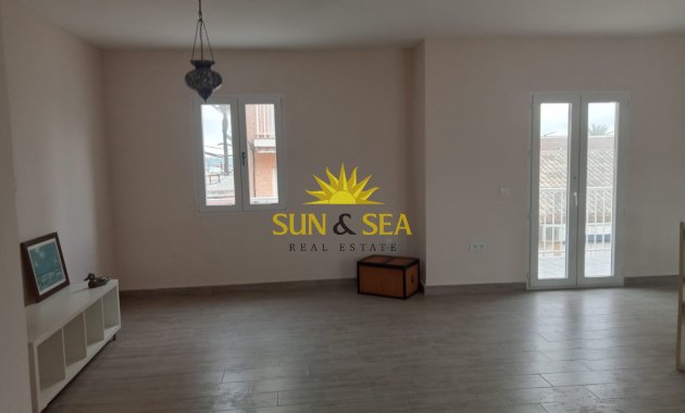 Resale - Apartment - Los Alcázares - Playa la Concha