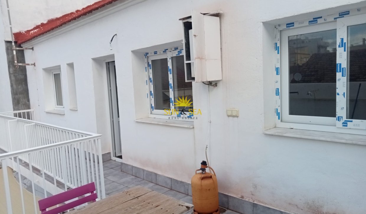 Resale - Apartment - Los Alcázares - Playa la Concha