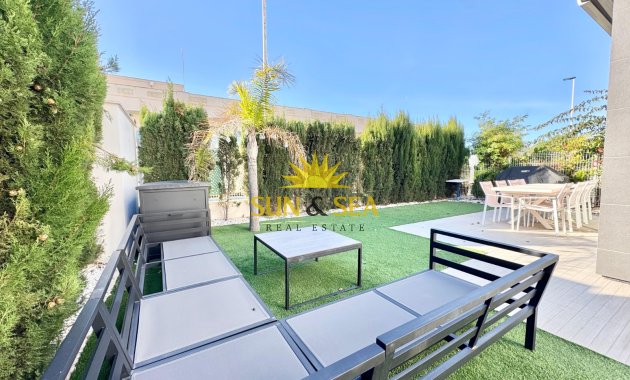 Long Term Rental - Villa - Torrevieja - Punta prima