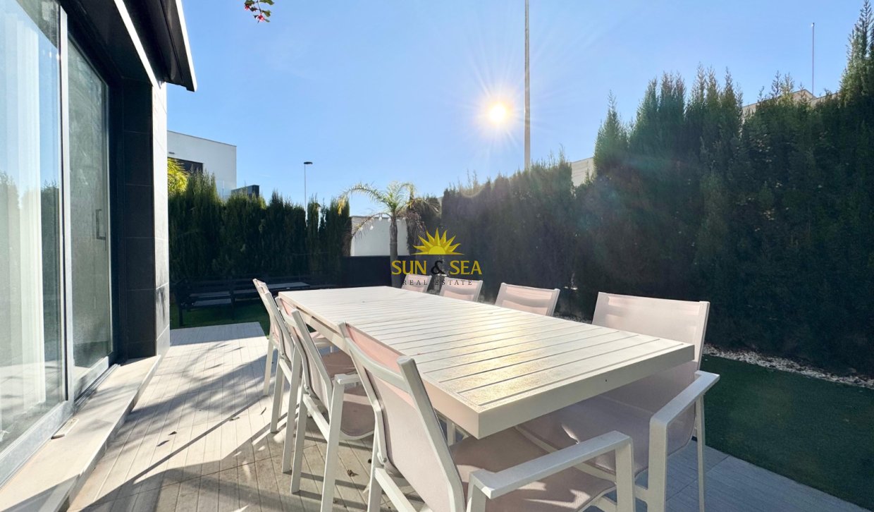 Long Term Rental - Villa - Torrevieja - Punta prima