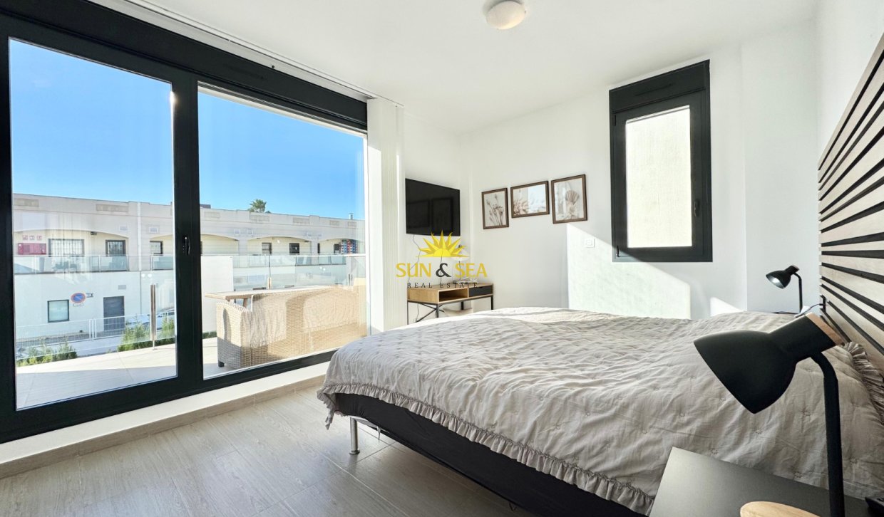Long Term Rental - Villa - Torrevieja - Punta prima