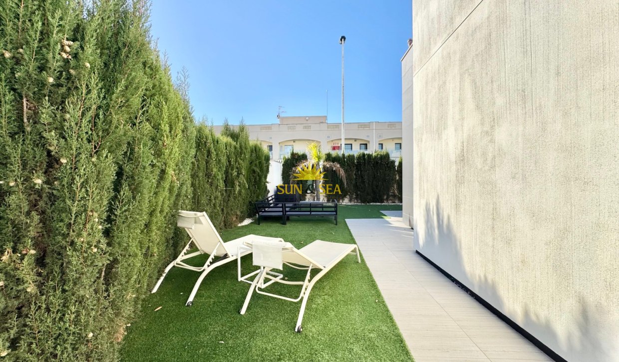 Long Term Rental - Villa - Torrevieja - Punta prima