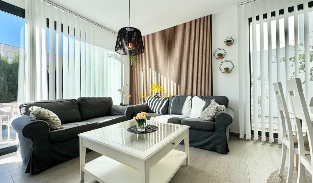 Long Term Rental - Villa - Torrevieja - Punta prima