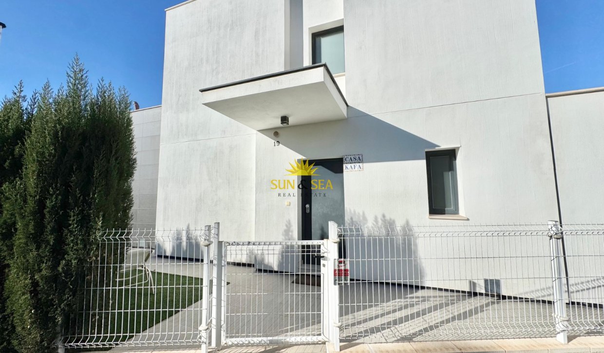 Long Term Rental - Villa - Torrevieja - Punta prima