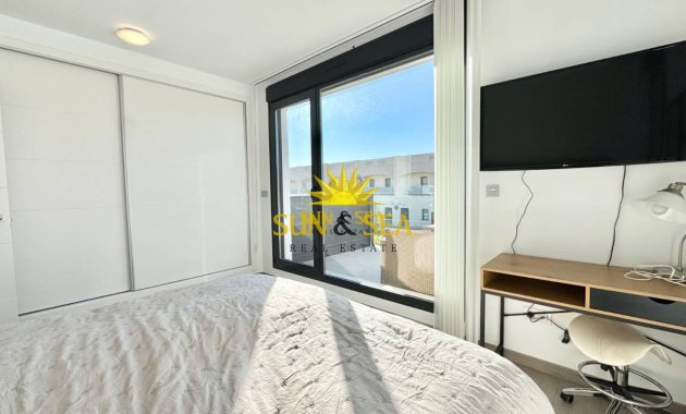 Resale - Villa - Torrevieja - Punta prima