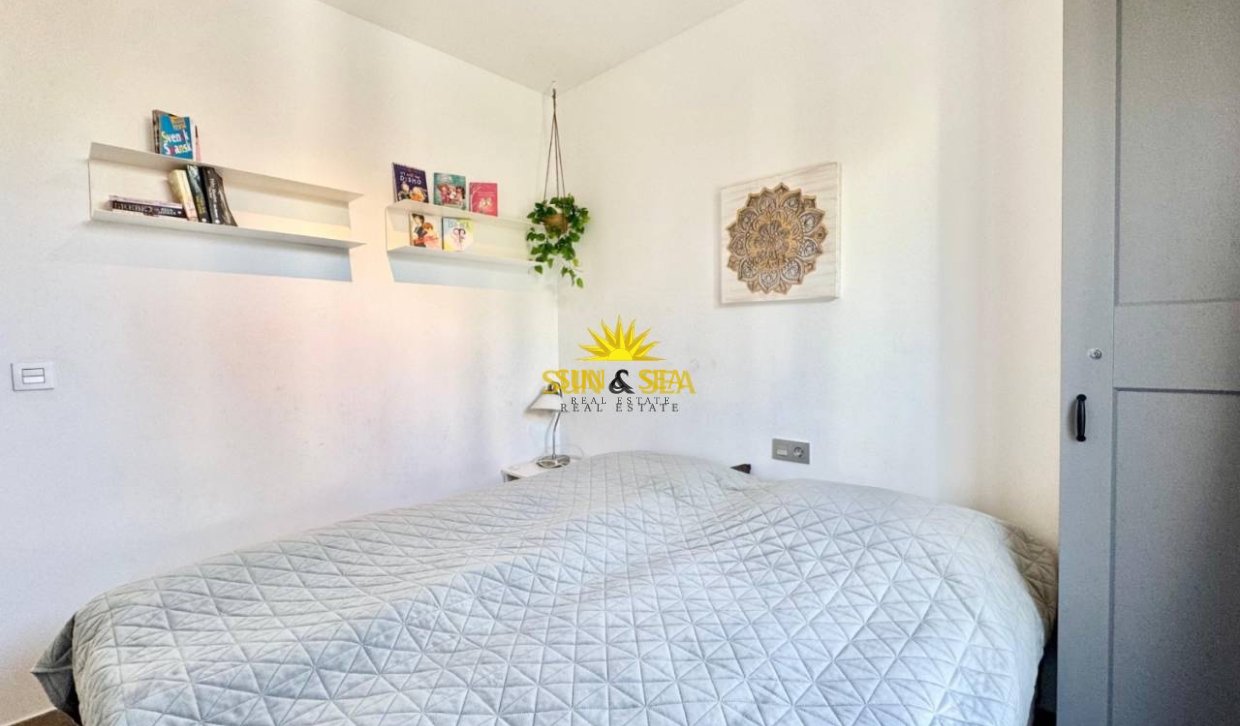 Resale - Villa - Torrevieja - Punta prima