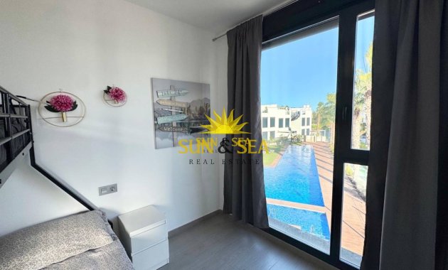Resale - Villa - Torrevieja - Punta prima