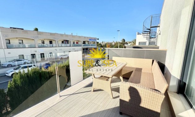 Resale - Villa - Torrevieja - Punta prima