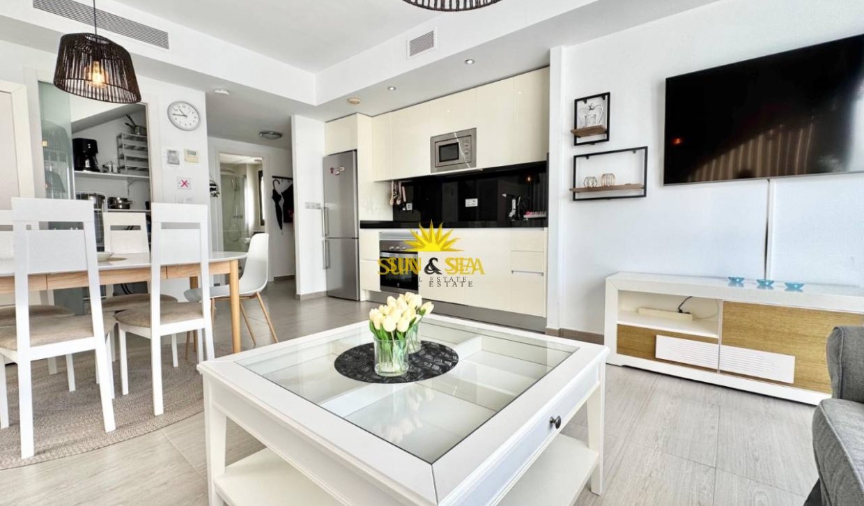 Resale - Villa - Torrevieja - Punta prima