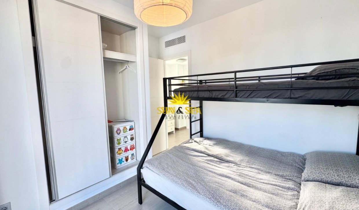 Resale - Villa - Torrevieja - Punta prima