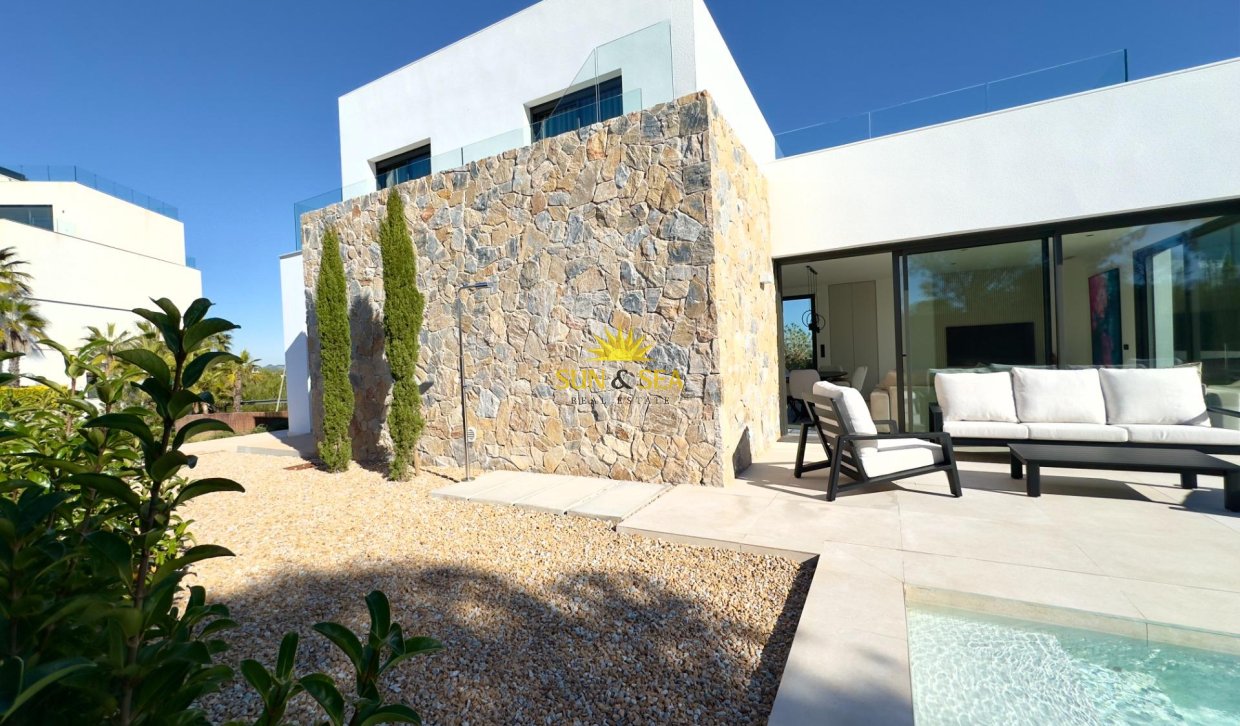 Resale - Villa - Orihuela - Las Colinas Golf