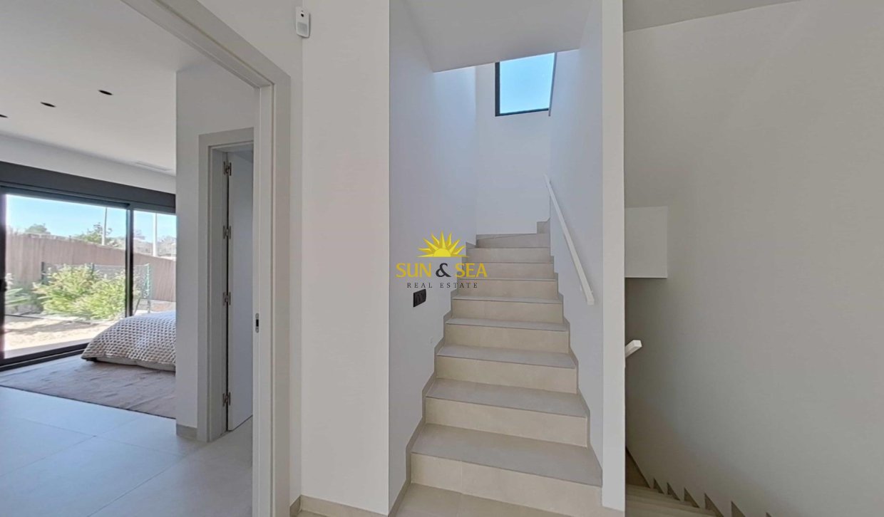 Resale - Villa - Orihuela - Las Colinas Golf