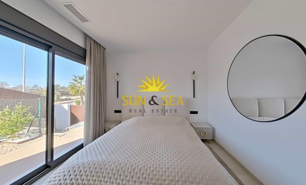 Resale - Villa - Orihuela - Las Colinas Golf
