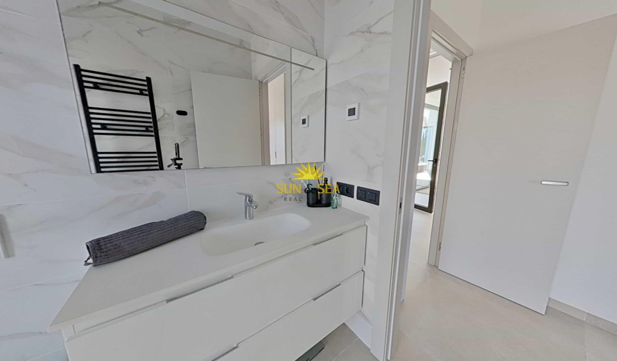 Resale - Villa - Orihuela - Las Colinas Golf