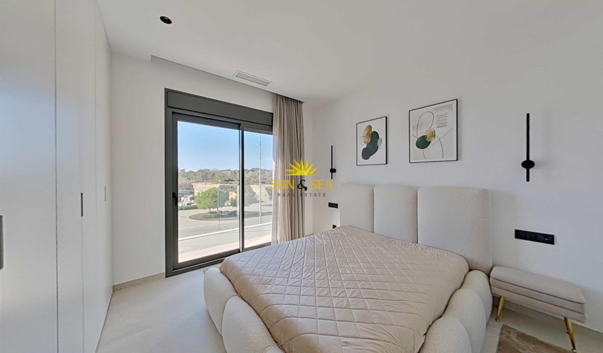 Resale - Villa - Orihuela - Las Colinas Golf