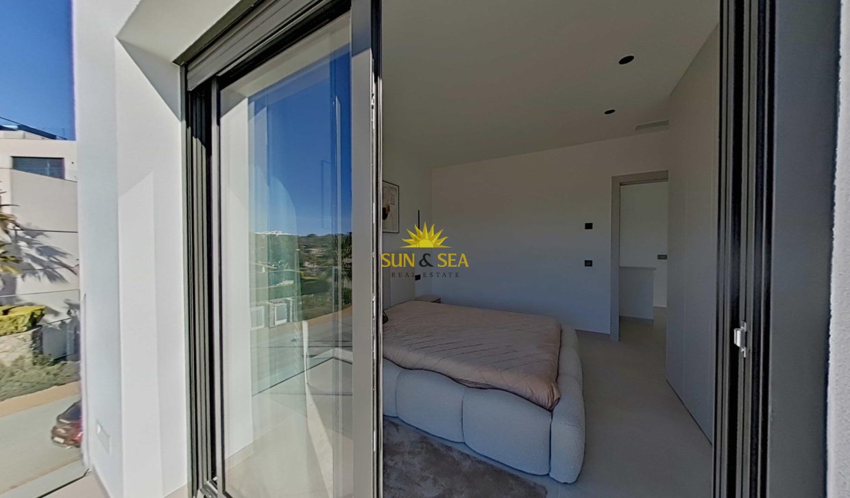 Resale - Villa - Orihuela - Las Colinas Golf