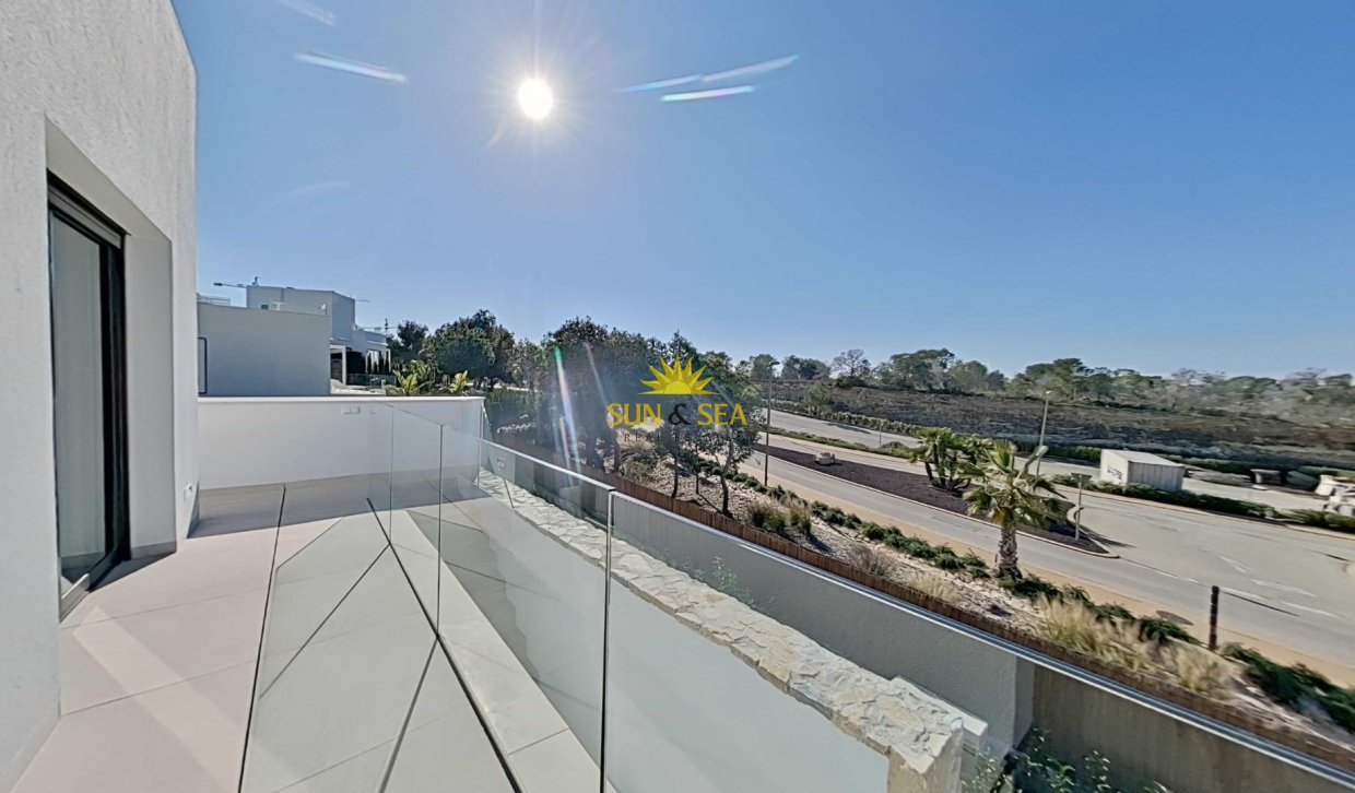Resale - Villa - Orihuela - Las Colinas Golf