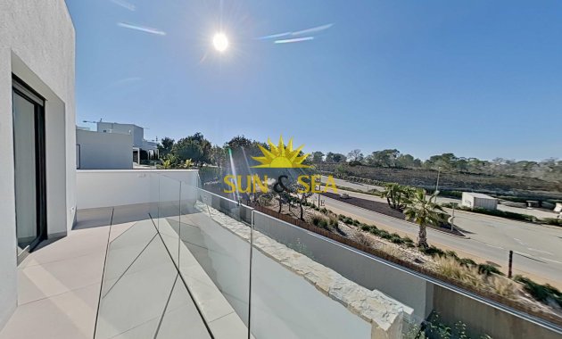 Resale - Villa - Orihuela - Las Colinas Golf