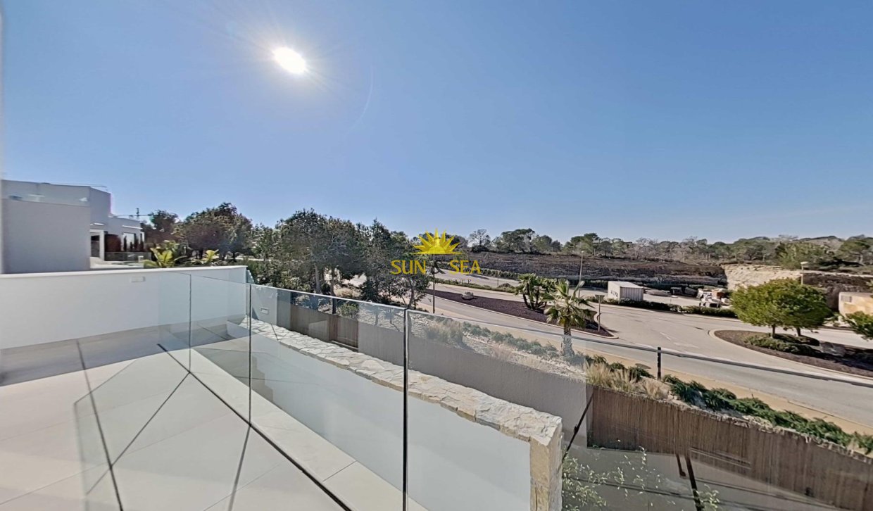 Resale - Villa - Orihuela - Las Colinas Golf