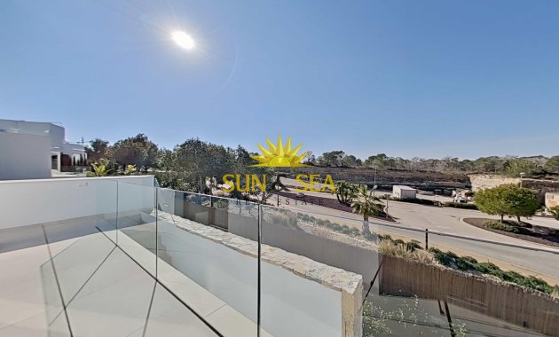 Resale - Villa - Orihuela - Las Colinas Golf