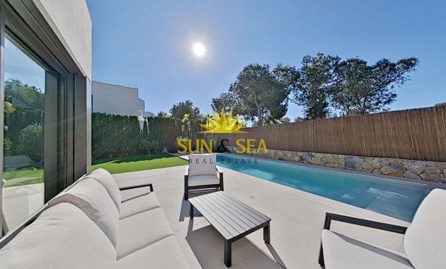 Resale - Villa - Orihuela - Las Colinas Golf