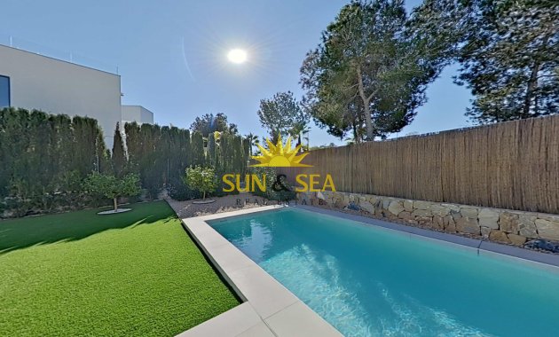 Resale - Villa - Orihuela - Las Colinas Golf