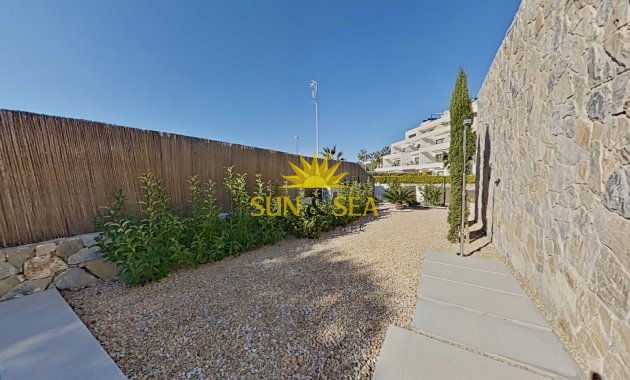 Resale - Villa - Orihuela - Las Colinas Golf