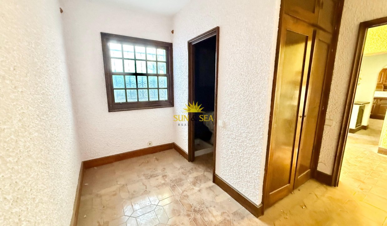 Resale - Villa - Puerto de Mazarron - Playa Negra