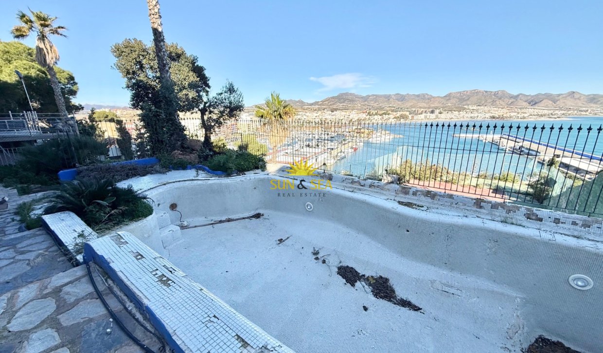 Resale - Villa - Puerto de Mazarron - Playa Negra