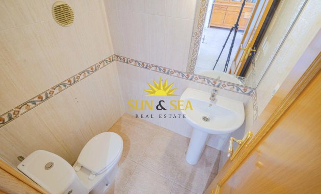 Reventa - Villa / Semi separado - Orihuela Costa - Los Altos