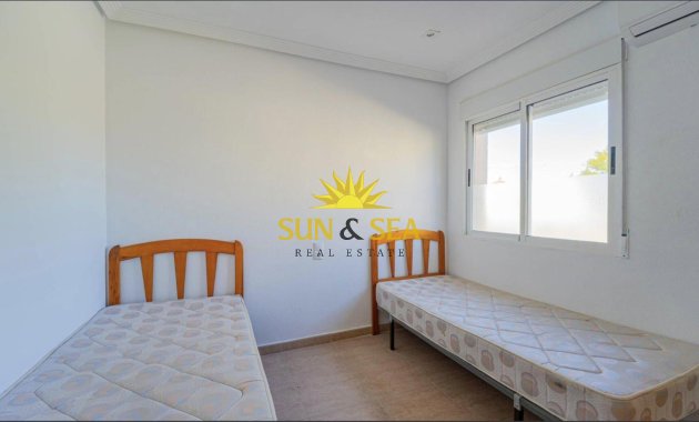 Reventa - Villa / Semi separado - Orihuela Costa - Los Altos