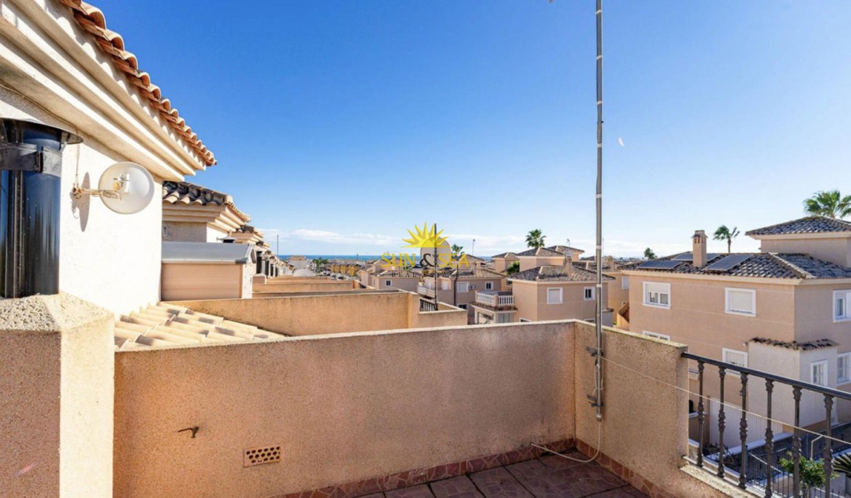 Reventa - Villa / Semi separado - Orihuela Costa - Los Altos