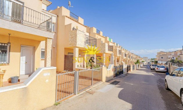 Reventa - Villa / Semi separado - Orihuela Costa - Los Altos