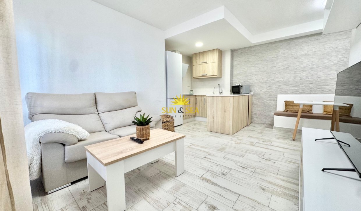 Long Term Rental - Ground Floor - Torrevieja - La veleta
