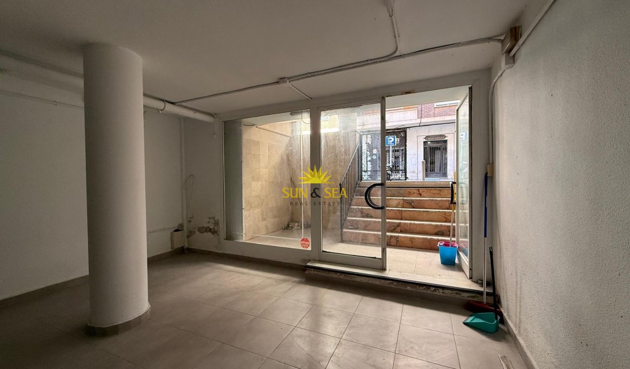 Long Term Rental - Commercial - Torrevieja - Centro