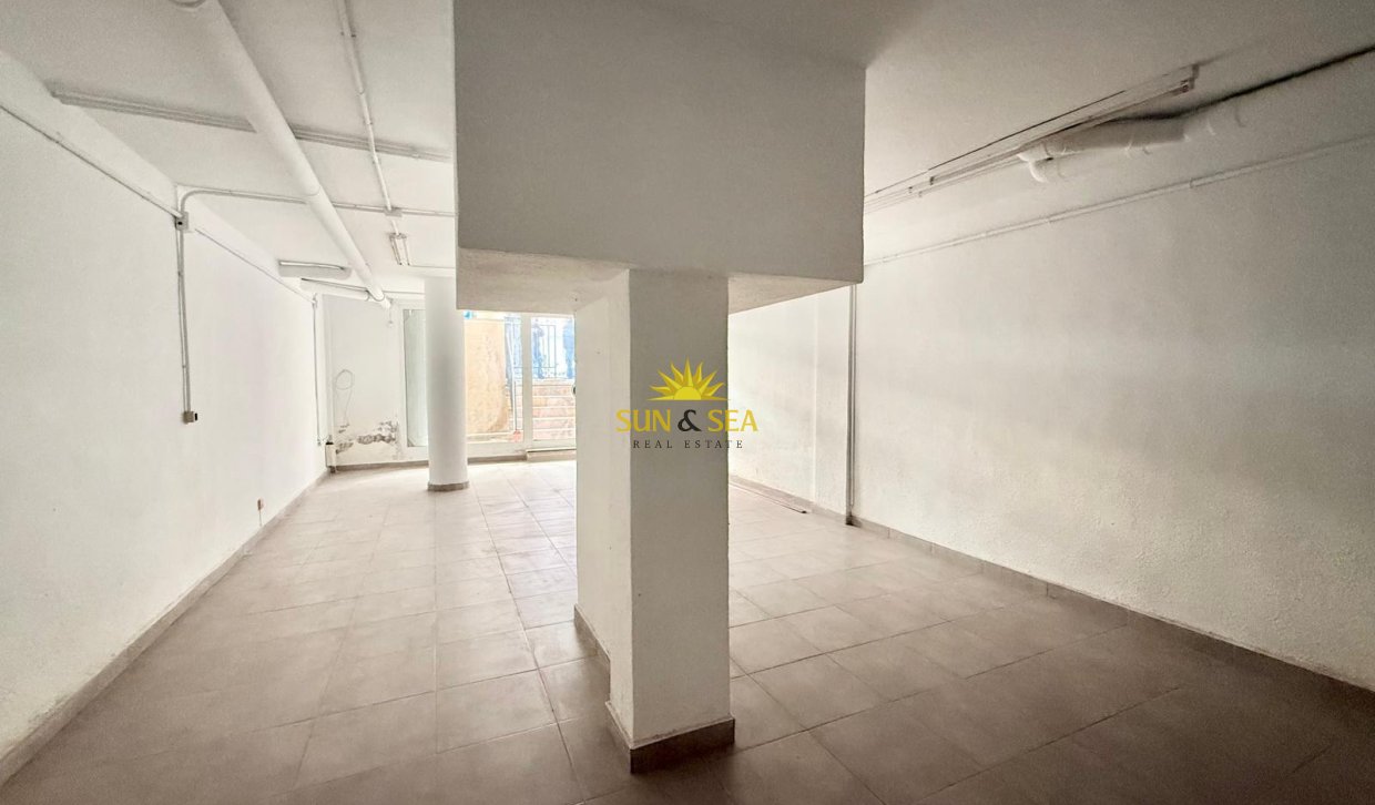 Long Term Rental - Commercial - Torrevieja - Centro