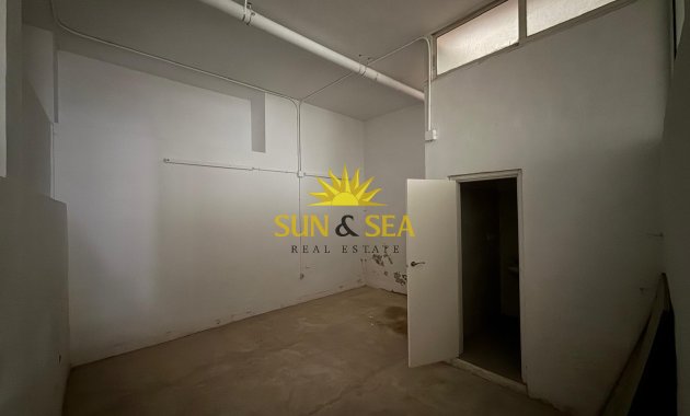 Long Term Rental - Commercial - Torrevieja - Centro