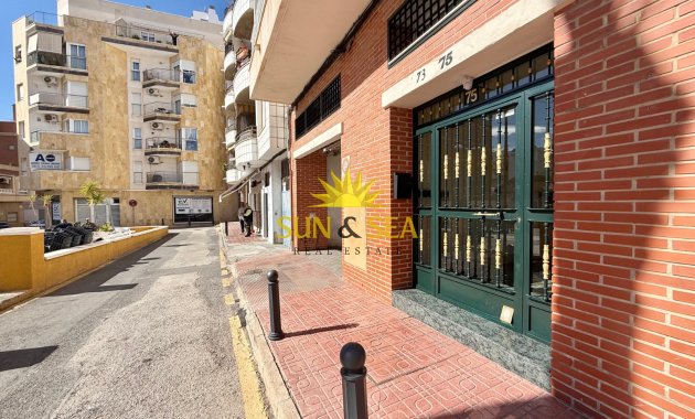 Resale - Apartment - Torrevieja - torrevieja