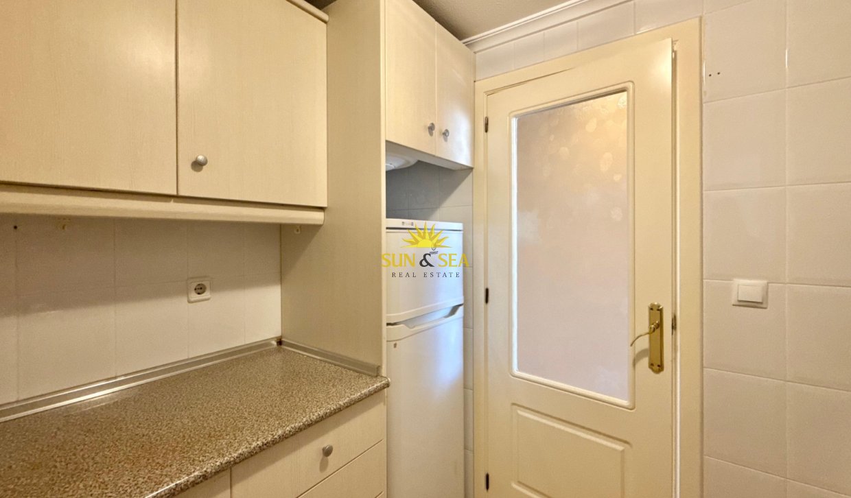 Resale - Apartment - Torrevieja - torrevieja