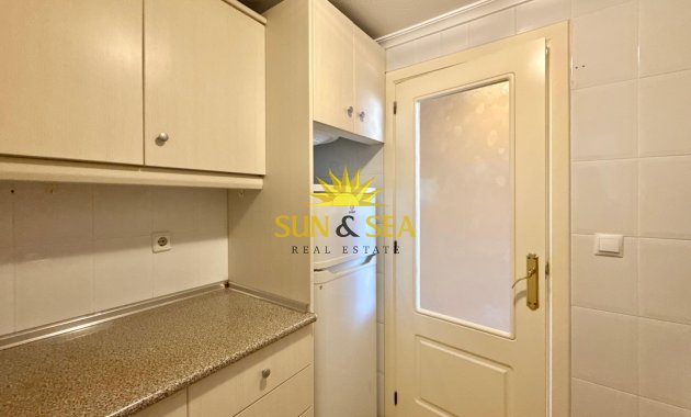 Resale - Apartment - Torrevieja - torrevieja