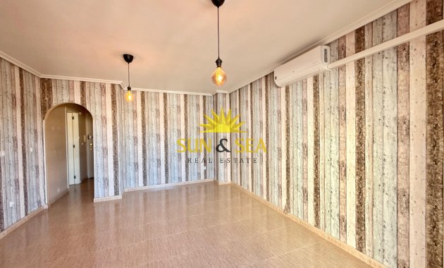 Resale - Apartment - Torrevieja - torrevieja