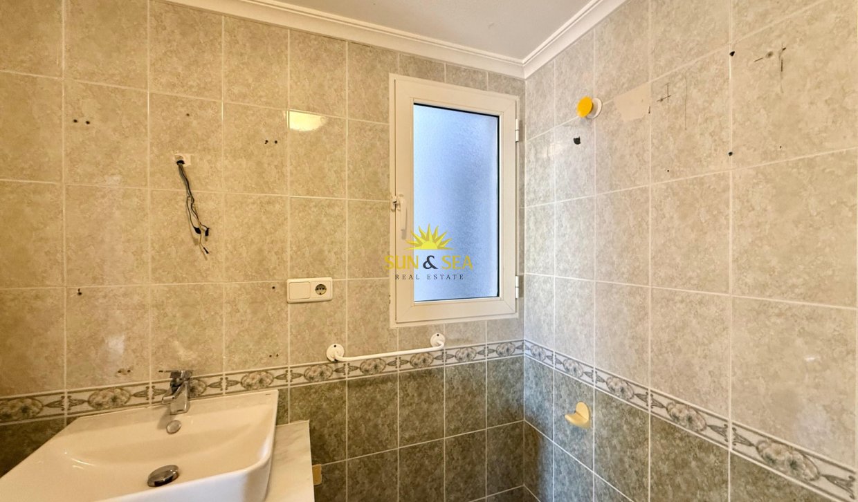 Resale - Apartment - Torrevieja - torrevieja