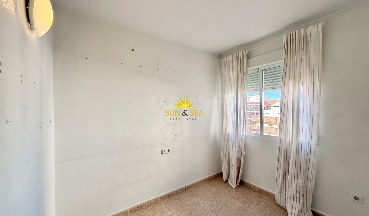 Resale - Apartment - Torrevieja - torrevieja