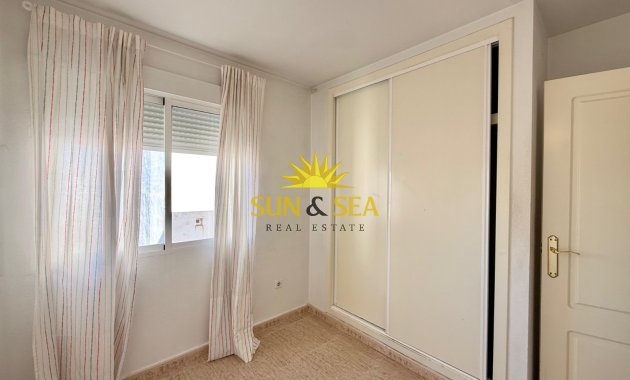 Resale - Apartment - Torrevieja - torrevieja