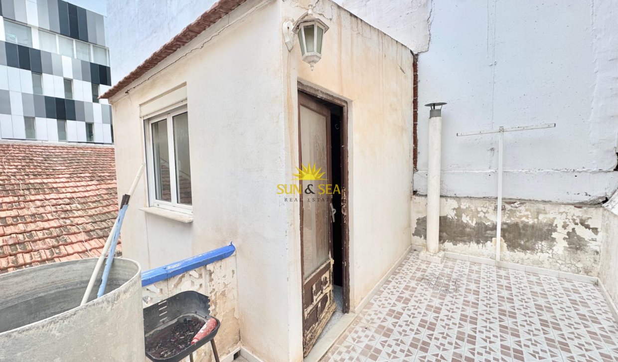 Reventa - Chalet - Torrevieja - Centro