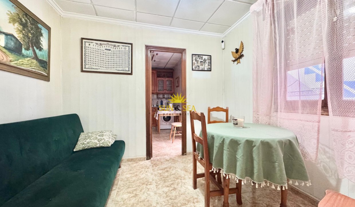Reventa - Chalet - Torrevieja - Centro
