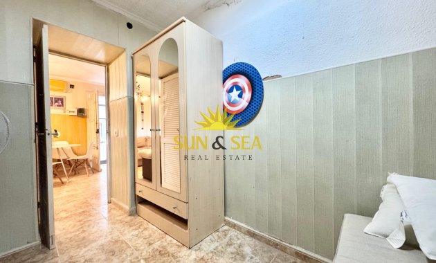 Reventa - Chalet - Torrevieja - Centro