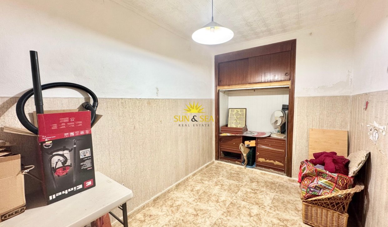 Reventa - Chalet - Torrevieja - Centro