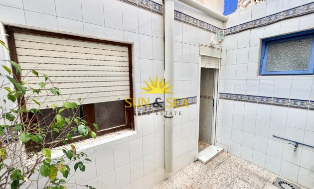 Reventa - Chalet - Torrevieja - Centro